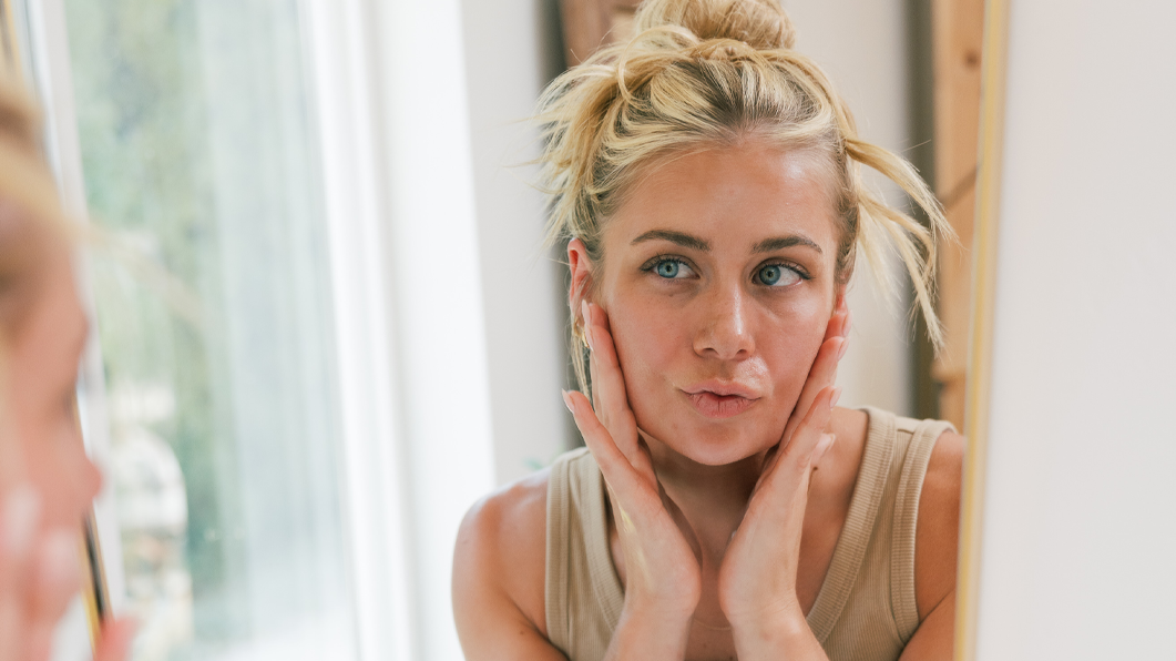 Hair Routine for Thinning Hair: The Full Inside-Out Stack (Supplements, Tools, and Order)
